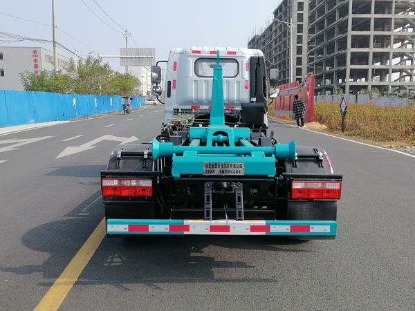 宏磊风牌HLF5070ZXXE型车厢可卸式垃圾车