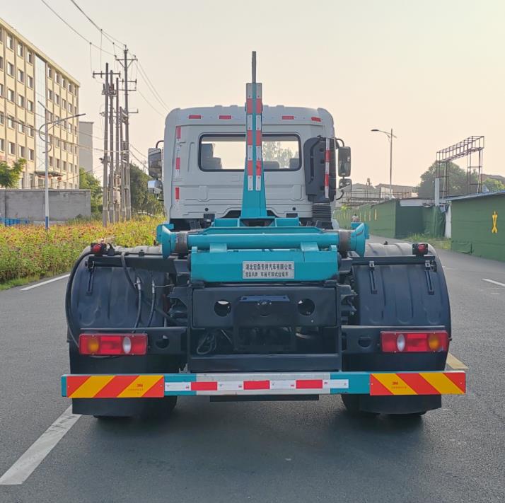 宏磊风牌HLF5180ZXXD型车厢可卸式垃圾车