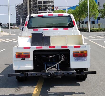 宏磊风牌HLF5030TQZJX型清障车