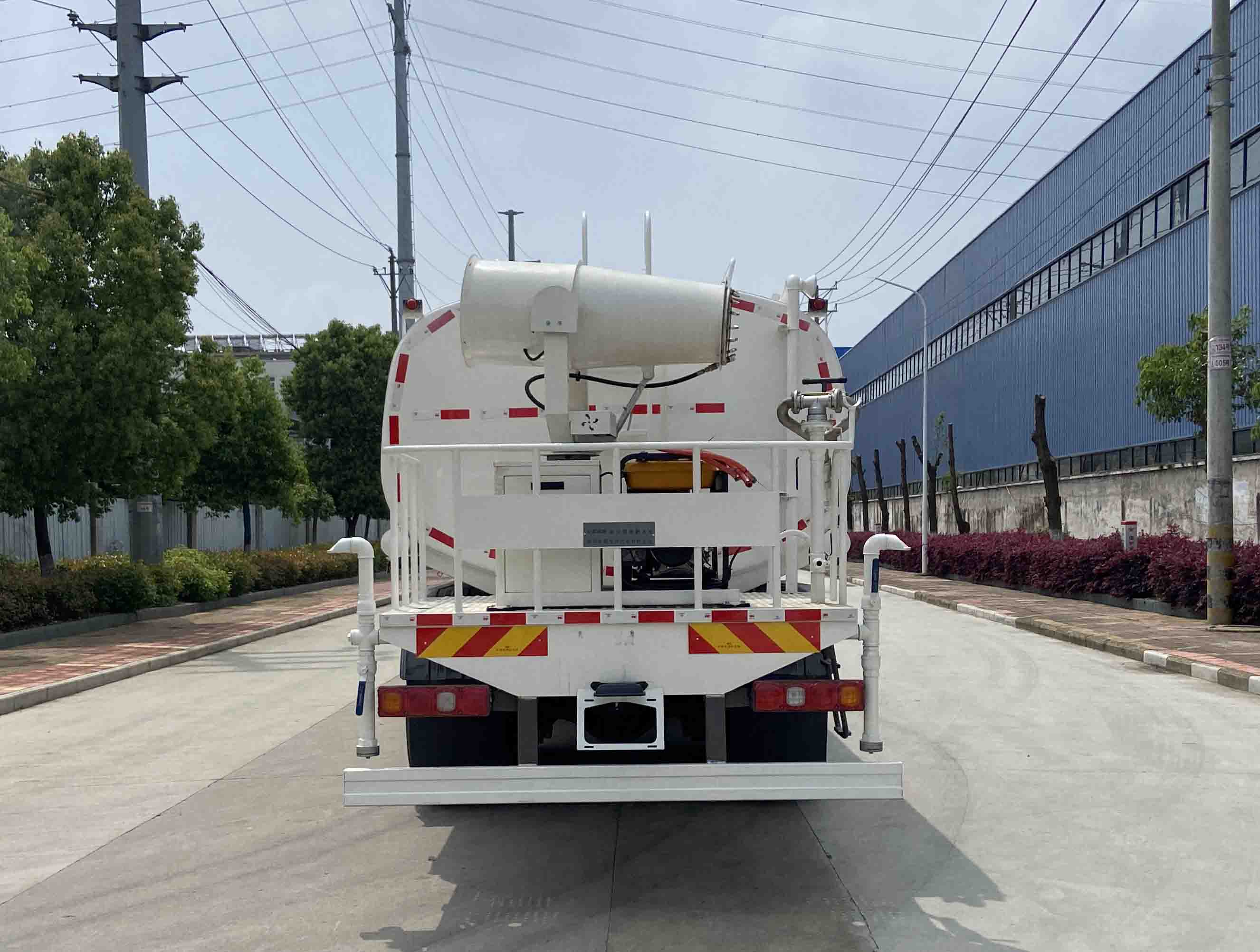 宏磊风牌HLF5250TSDSW型防役消毒洒水车